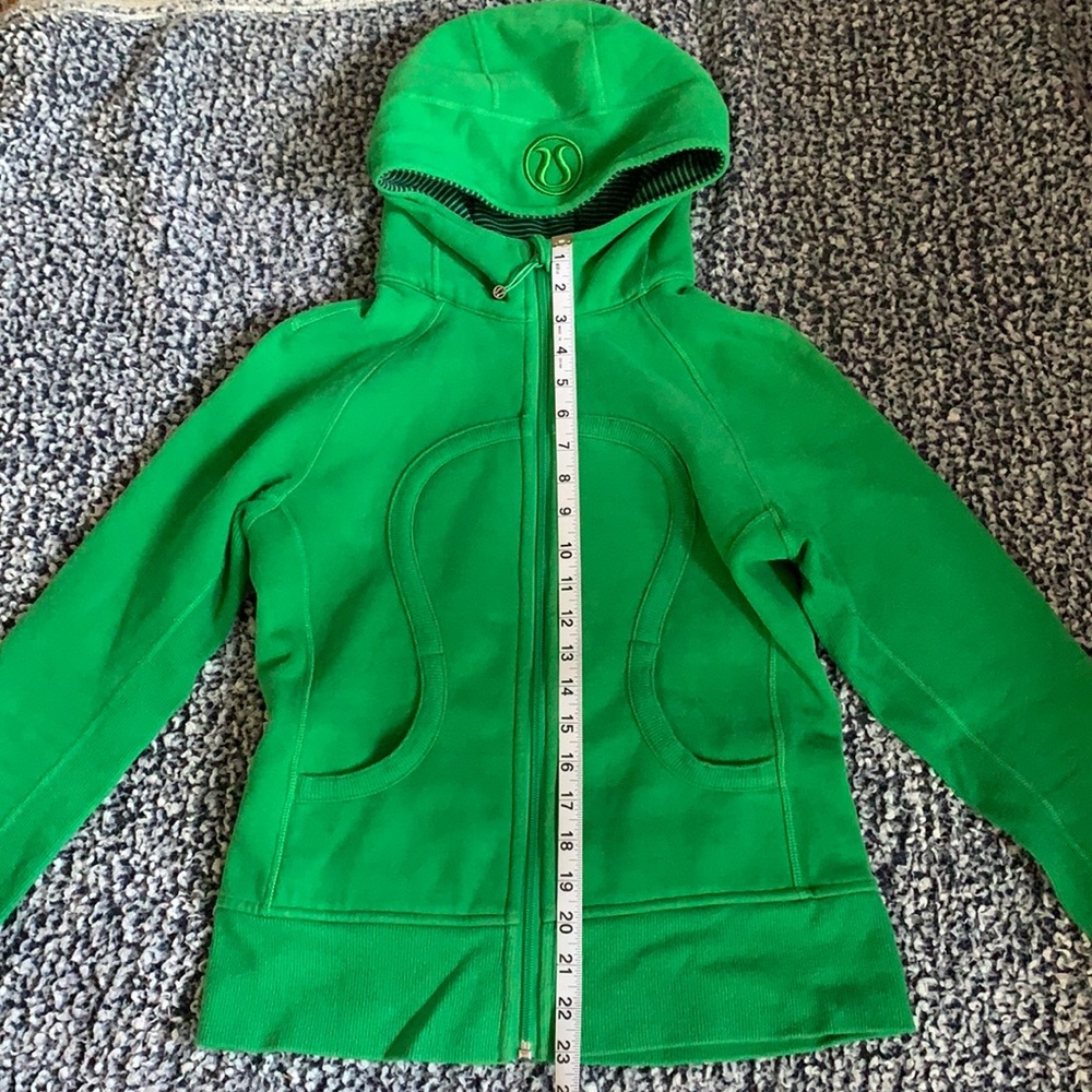 Lululemon scuba hoodie, great green color, 6